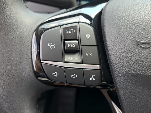 Used 2023 Ford Escape Platinum AWD/4WD image 13