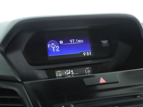 Used 2019 Acura ILX FWD image 11