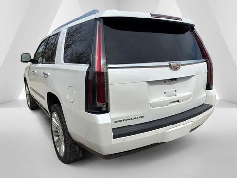 Used 2020 Cadillac Escalade Platinum AWD/4WD image 5