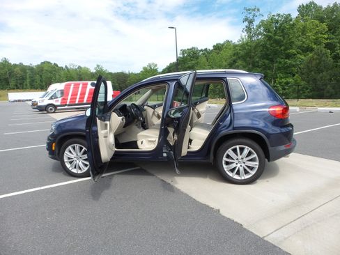 Used 2015 Volkswagen Tiguan SEL FWD image 55