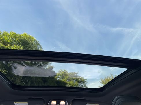 Used 2022 Volvo XC60 B5 R-Design image 37