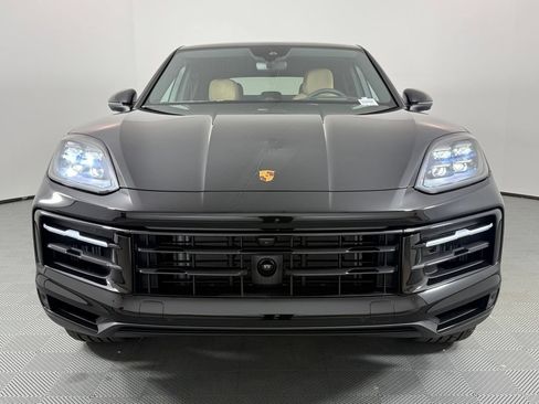 Certified 2026 Porsche Cayenne Coupe AWD/4WD image 10