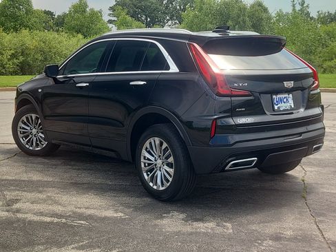 Used 2024 Cadillac XT4 Premium Luxury w/ Technology Package AWD/4WD image 2