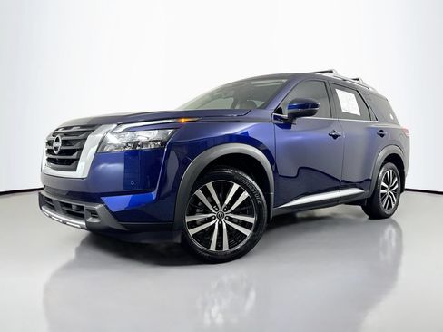 Used 2025 Nissan Pathfinder Platinum AWD/4WD image 1