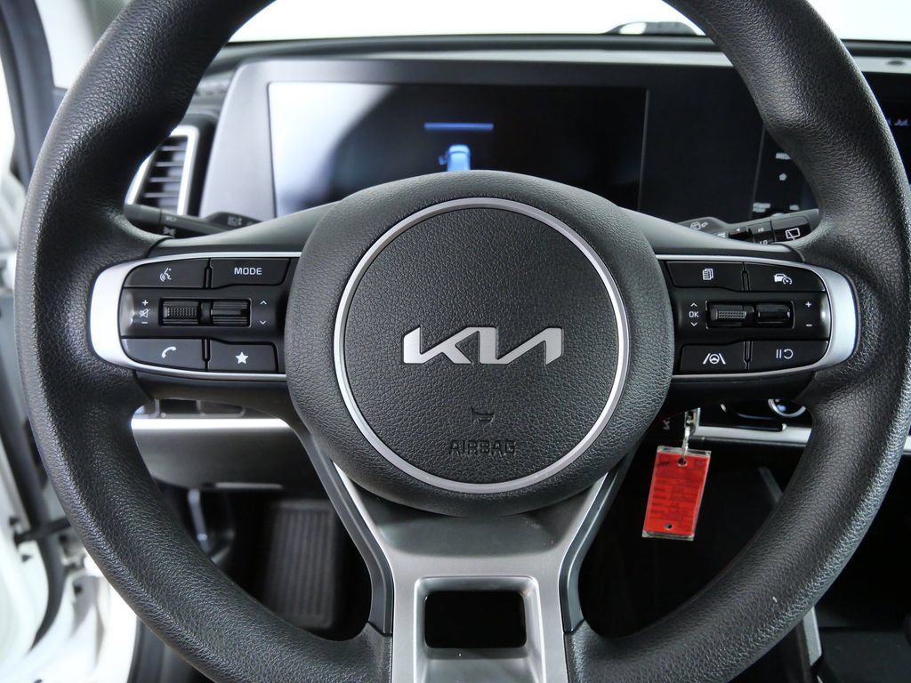 Used 2023 Kia Sportage LX AWD/4WD image 24