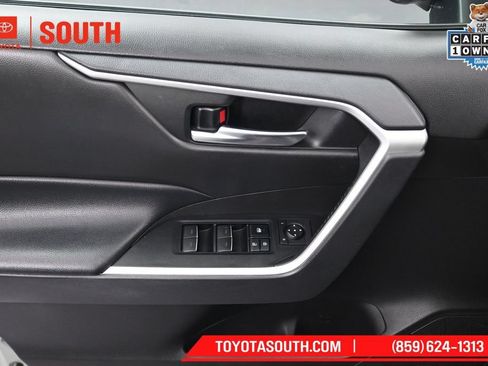 Used 2022 Toyota RAV4 XLE w/ Convenience Package AWD/4WD image 24