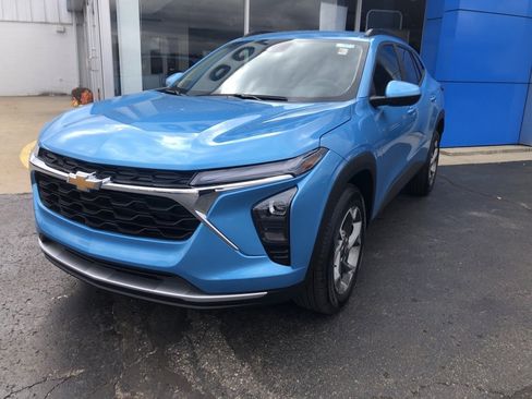 New 2026 Chevrolet Trax LT image 2