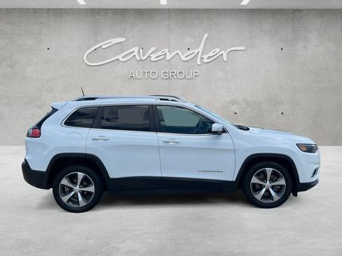 Used 2019 Jeep Cherokee Limited FWD image 17