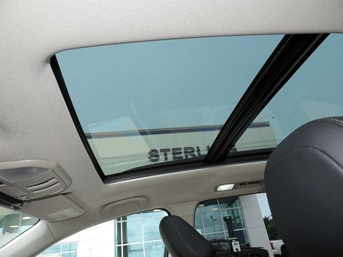 Certified 2023 Subaru Ascent Touring AWD/4WD image 11