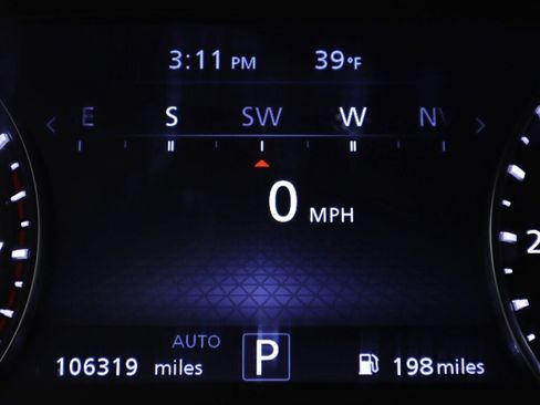 Used 2021 Nissan Armada SV image 14