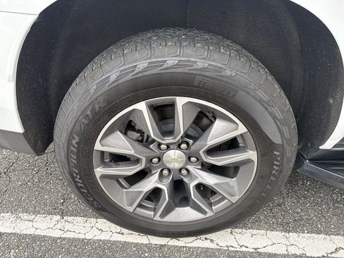 Used 2022 Chevrolet Tahoe LT w/ Luxury Package image 9