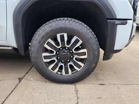 New 2026 GMC Sierra 2500 Denali Ultimate image 55