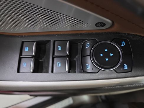 Used 2023 Ford Explorer King Ranch w/ Technology Package image 27