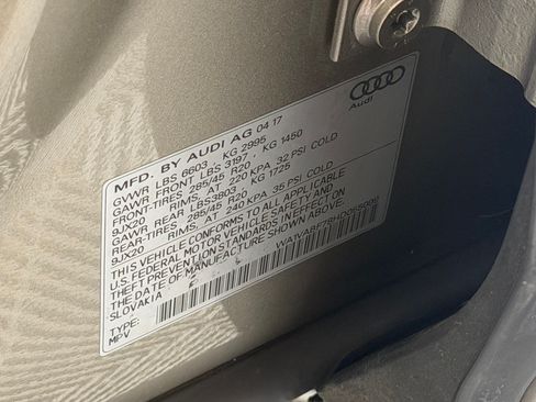 Used 2017 Audi Q7 3.0T Prestige AWD/4WD image 27