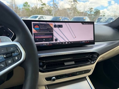 Used 2025 BMW 330i xDrive Sedan w/ M Sport Package image 26