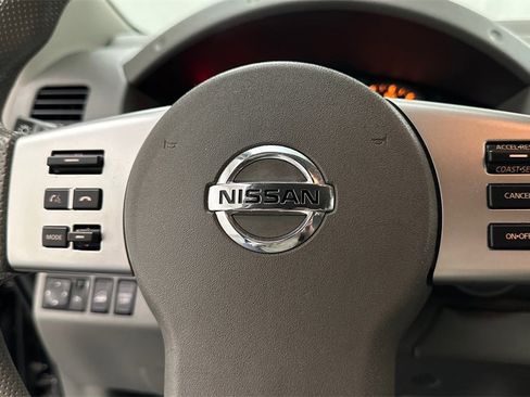 Used 2020 Nissan Frontier SV image 13
