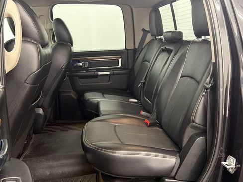 Used 2018 RAM 1500 Laramie AWD/4WD image 23