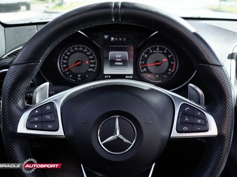 Used 2018 Mercedes-Benz AMG GT Roadster w/ Exclusive Interior Package image 32