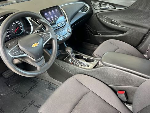 Used 2023 Chevrolet Malibu LS FWD image 11