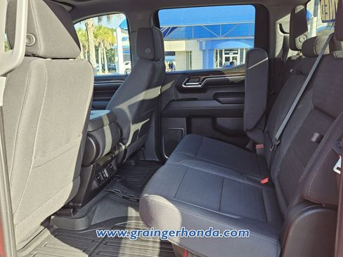 Used 2024 GMC Sierra 1500 Elevation image 11