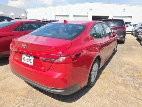 Used 2025 Toyota Camry LE FWD image 9