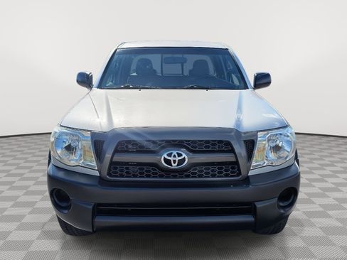 Used 2011 Toyota Tacoma 4x4 Access Cab w/ Convenience Pkg image 2