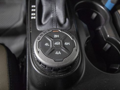 Used 2023 Ford Bronco Wildtrak AWD/4WD image 28
