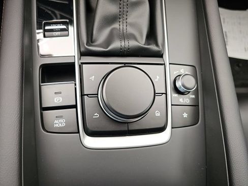 New 2026 MAZDA MAZDA3 2.5 S Sedan w/ Preferred Pkg FWD image 21