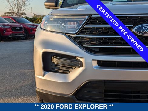 Certified 2020 Ford Explorer XLT image 9