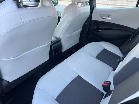 Used 2022 Toyota Corolla XSE FWD image 18