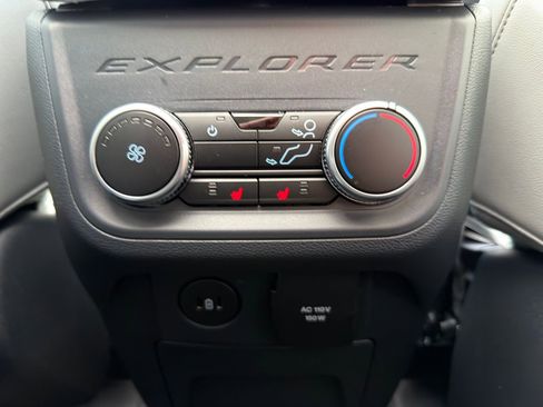 New 2026 Ford Explorer Platinum w/ LUX Leather Package image 34