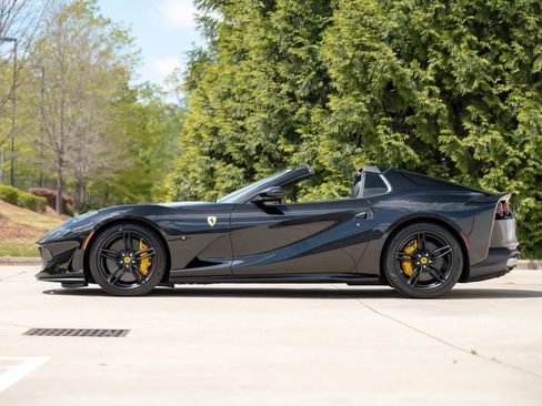 Used 2022 Ferrari 812 GTS RWD image 53