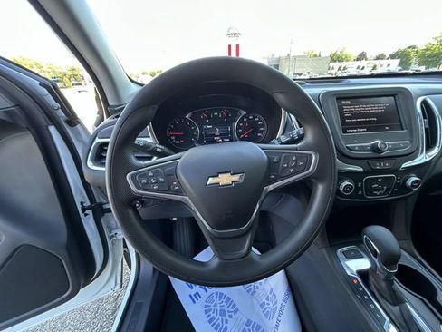 Used 2023 Chevrolet Equinox LT AWD/4WD image 18