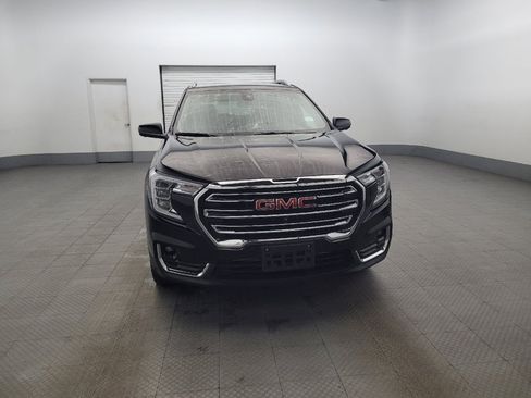 Used 2022 GMC Terrain SLT w/ Tech Package image 14