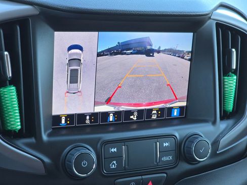 Certified 2024 GMC Terrain AT4 w/ Tech Package image 9