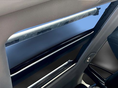 Used 2025 MAZDA CX-50 AWD 2.5 S w/ Weather Package image 17