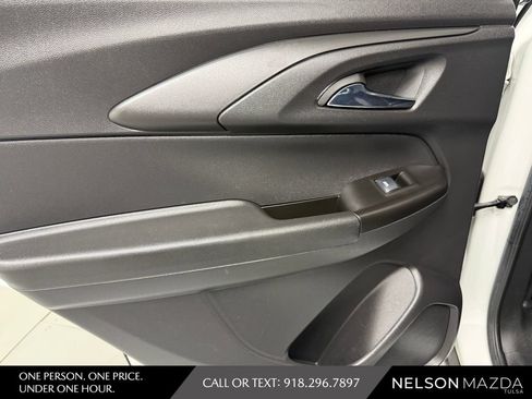 Used 2022 Chevrolet TrailBlazer LT w/ Convenience Package FWD image 33
