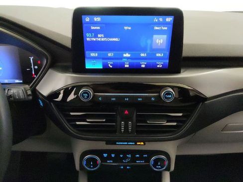Certified 2025 Ford Escape Active FWD image 9