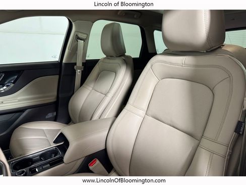 Used 2024 Lincoln Corsair AWD w/ Equipment Group 101A image 25