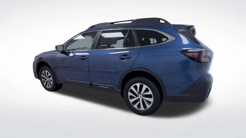 Used 2021 Subaru Outback Premium AWD/4WD image 6