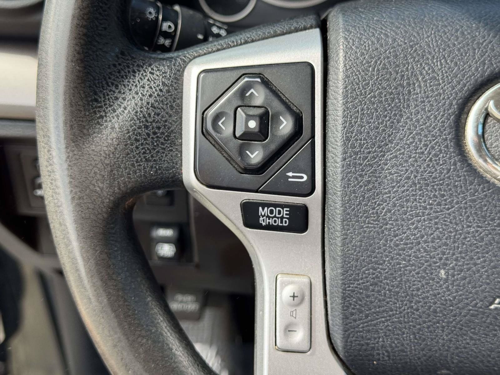 Used 2014 Toyota Tundra SR5 AWD/4WD image 19