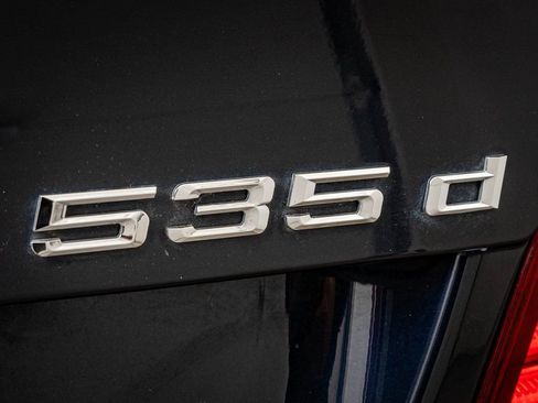 Used 2014 BMW 535d Sedan image 17