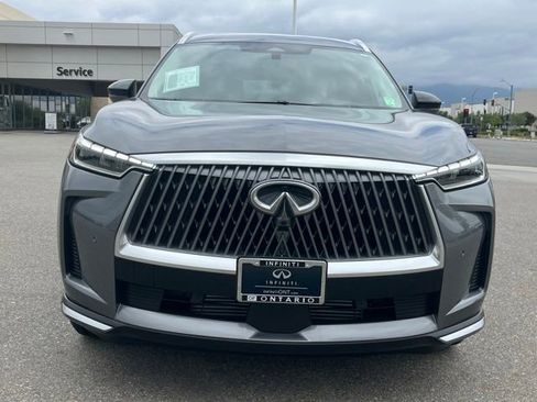 Certified 2026 INFINITI QX60 Luxe w/ Family Package AWD/4WD image 3
