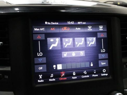 Used 2020 RAM 1500 Laramie w/ Sport Appearance Package AWD/4WD image 32