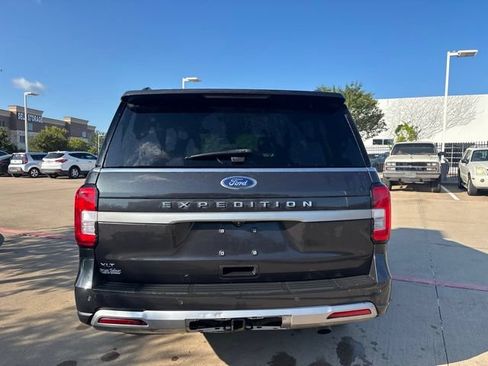 Used 2024 Ford Expedition XLT RWD image 6