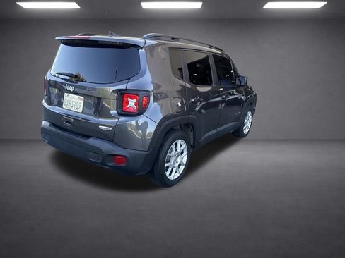 Used 2021 Jeep Renegade Latitude FWD image 21