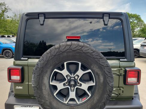 Certified 2023 Jeep Wrangler Rubicon w/ Cold Weather Group AWD/4WD image 18