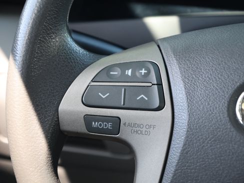Used 2009 Toyota Camry LE FWD image 28