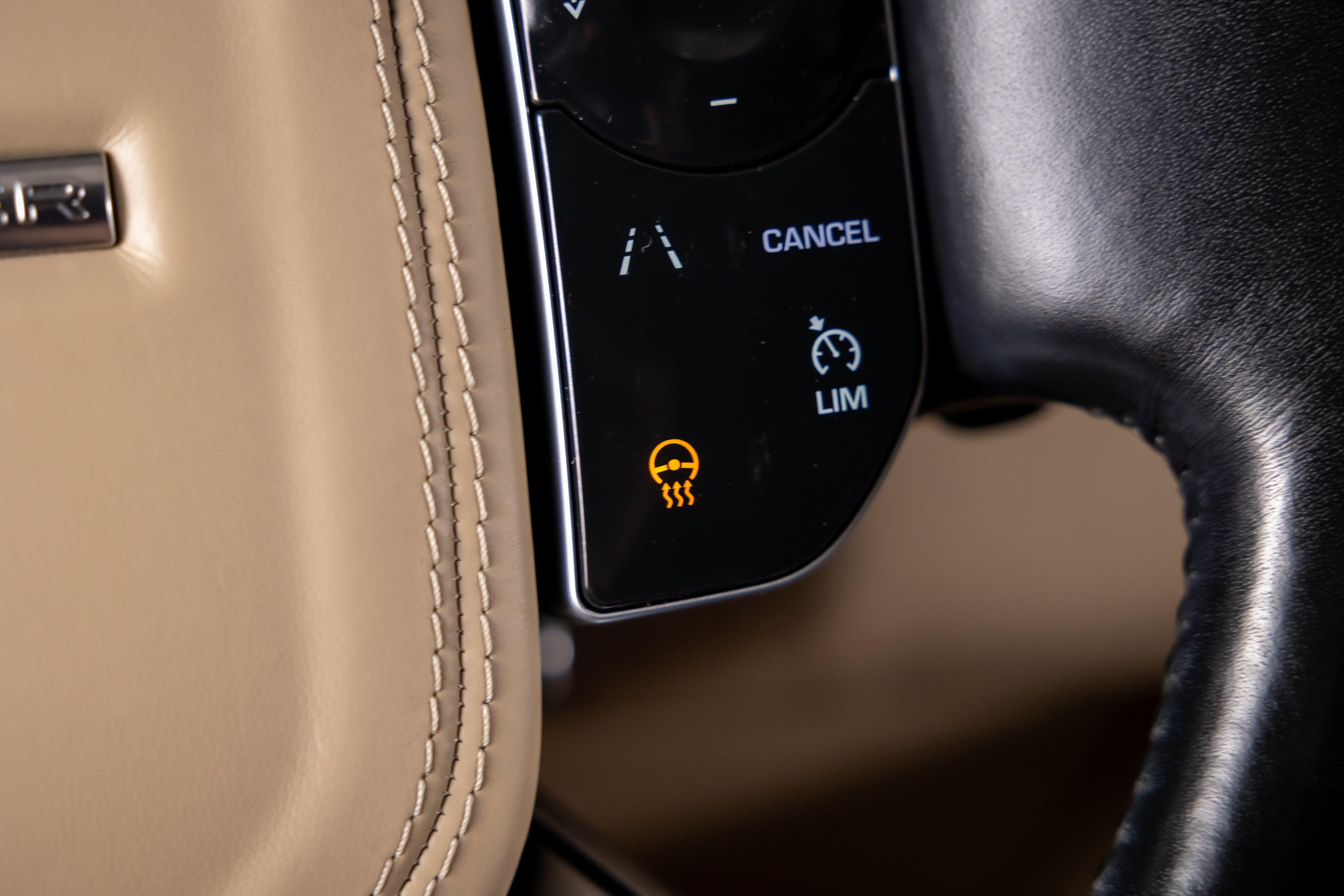 Used 2019 Land Rover Range Rover Supercharged AWD/4WD image 32