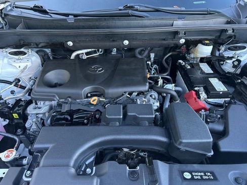 Used 2024 Toyota RAV4 LE image 10